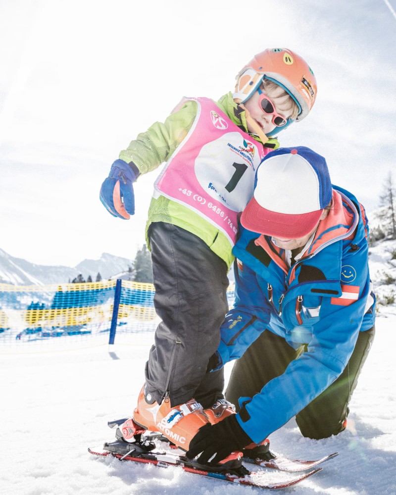 Hilfe beim Ski-Equipment