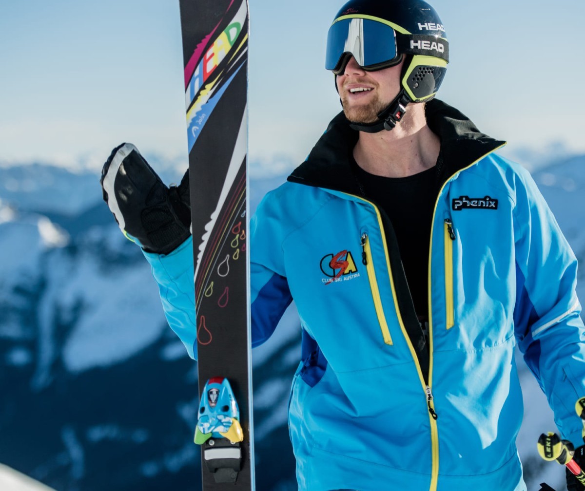 Skilehrer auf der Skipiste in Obertauern