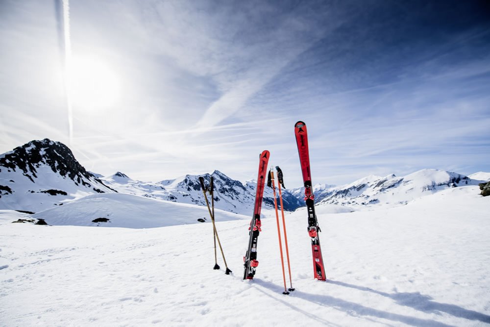 Skifahren im Tiefschnee - Obertauern